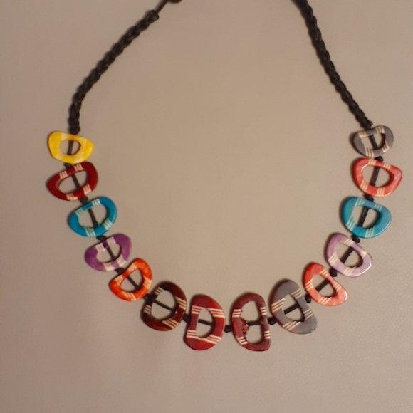 Beautiful multi-color necklace - Picture 1 of 6